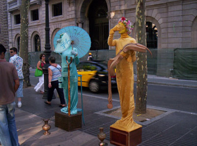 Statue people on La Rambla