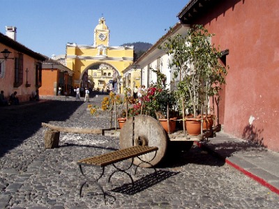 Here are some nice shots of the quirky and beautiful streets around Antigua...