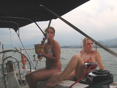 Miet and Saartje hanging out in the cockpit