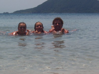 Lotte, Pauline and me on the beach